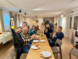 Mehr über den Artikel erfahren Coole Weihnachtsfeier im „Klackx“